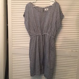 Knee length old navy dress